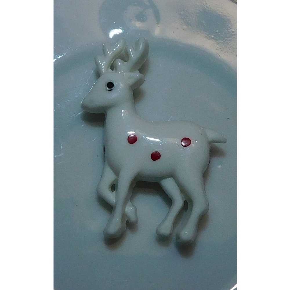 Other Vintage White Reindeer Brooch - image 5