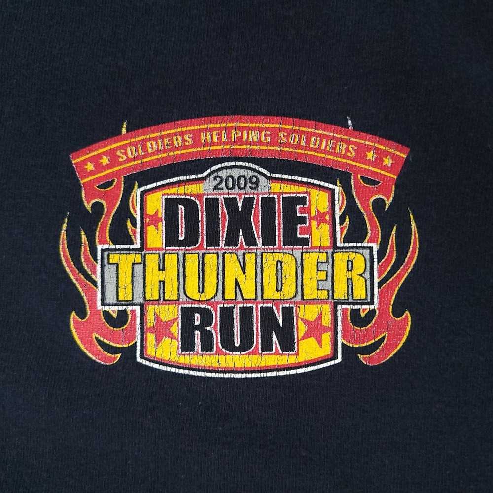 Gildan 2009 Dixie Thunder Run T Shirt Soldiers He… - image 2