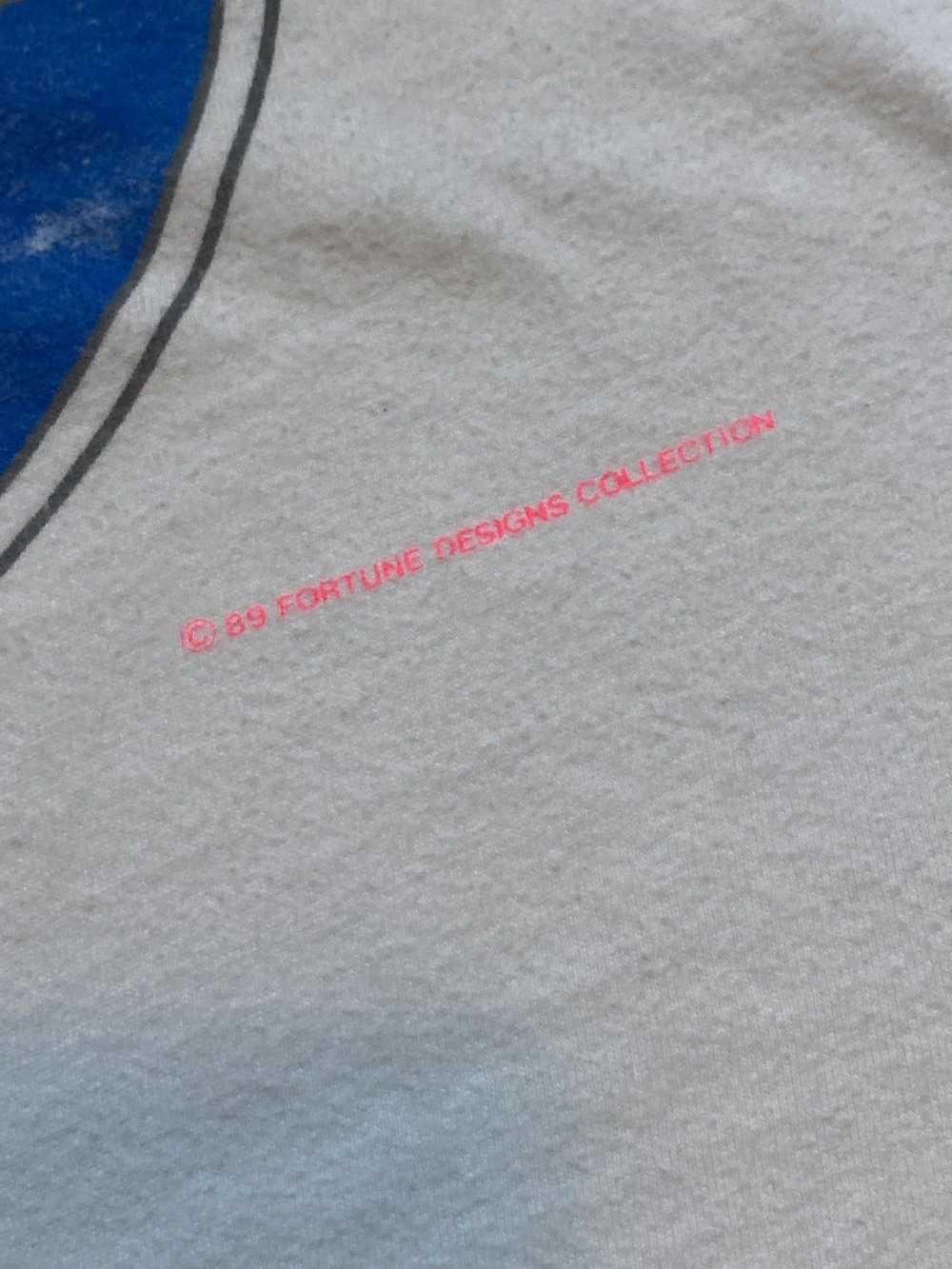 Streetwear Waikiki neon tourism vintage tee - image 4