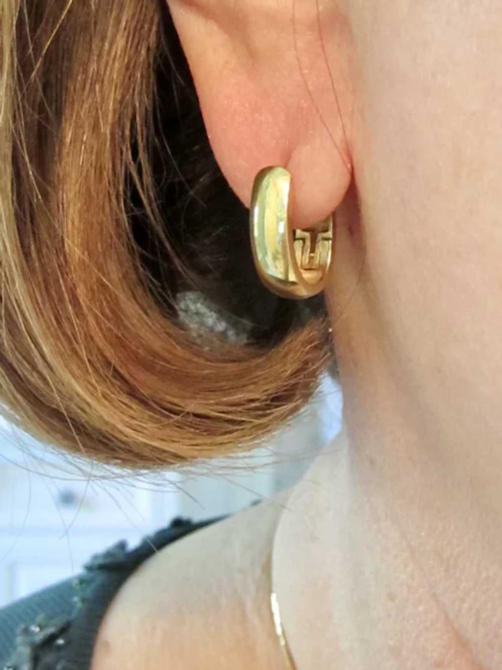 Vintage Estate Huggie Earrings 14K Gold - image 4