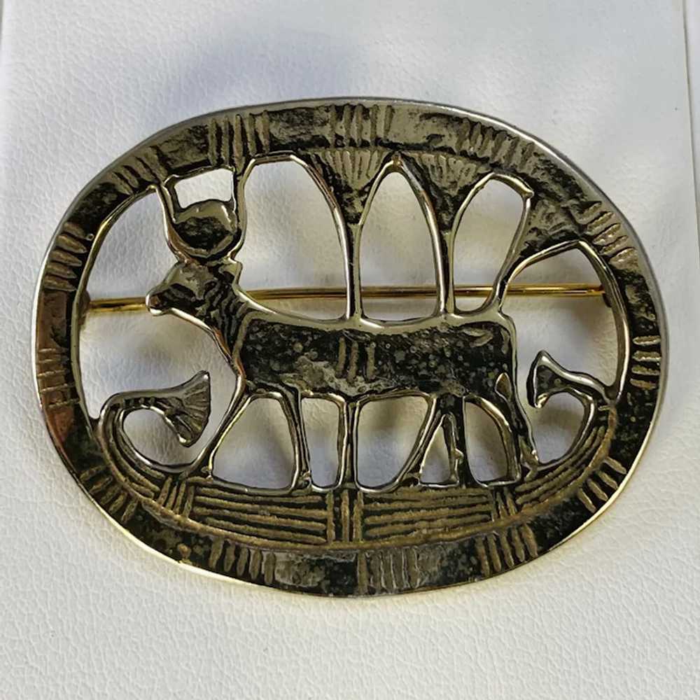 1975 MMA Egyptian Goddess Hathor Gold Tone Brooch - image 5