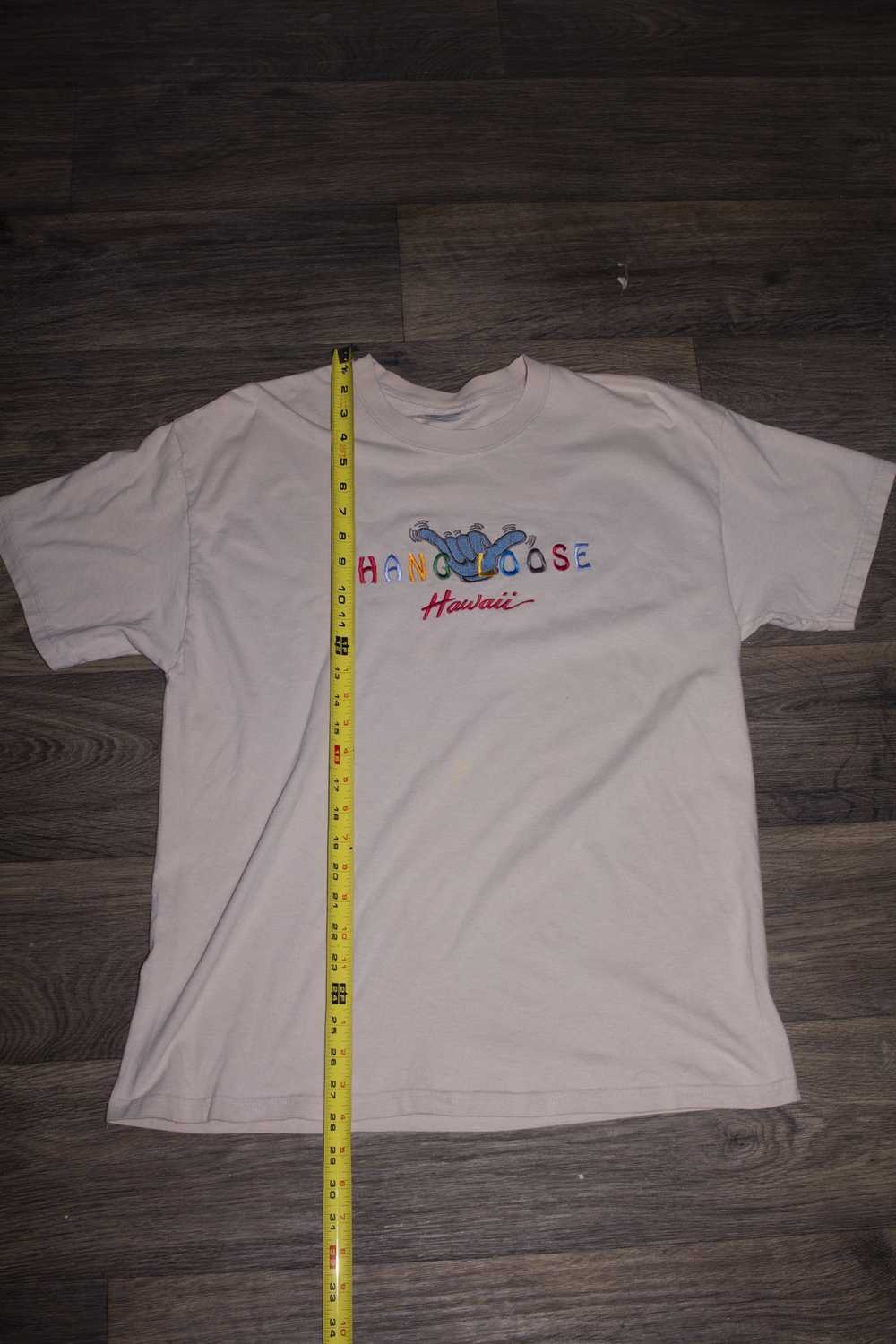 Vintage Y2K Hang Loose Hawaii Embroidered T-Shirt - image 6