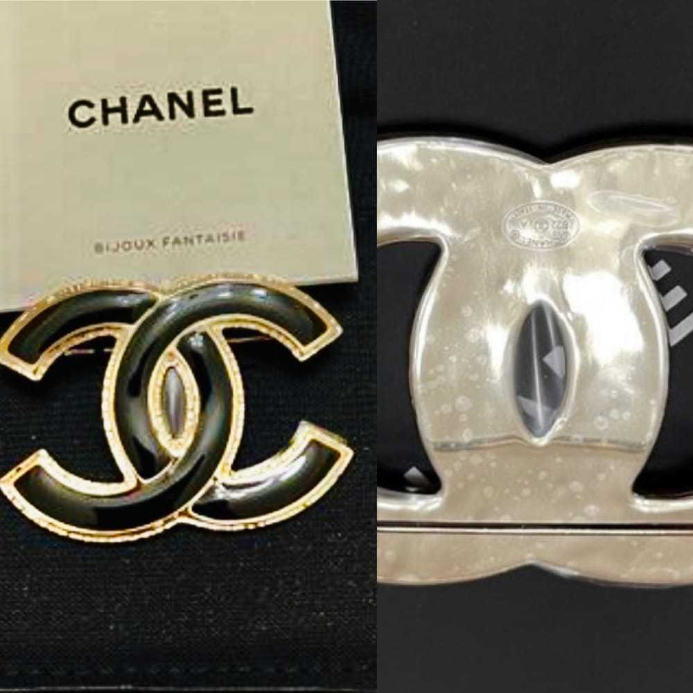 Chanel Pearl pin & brooche - image 11