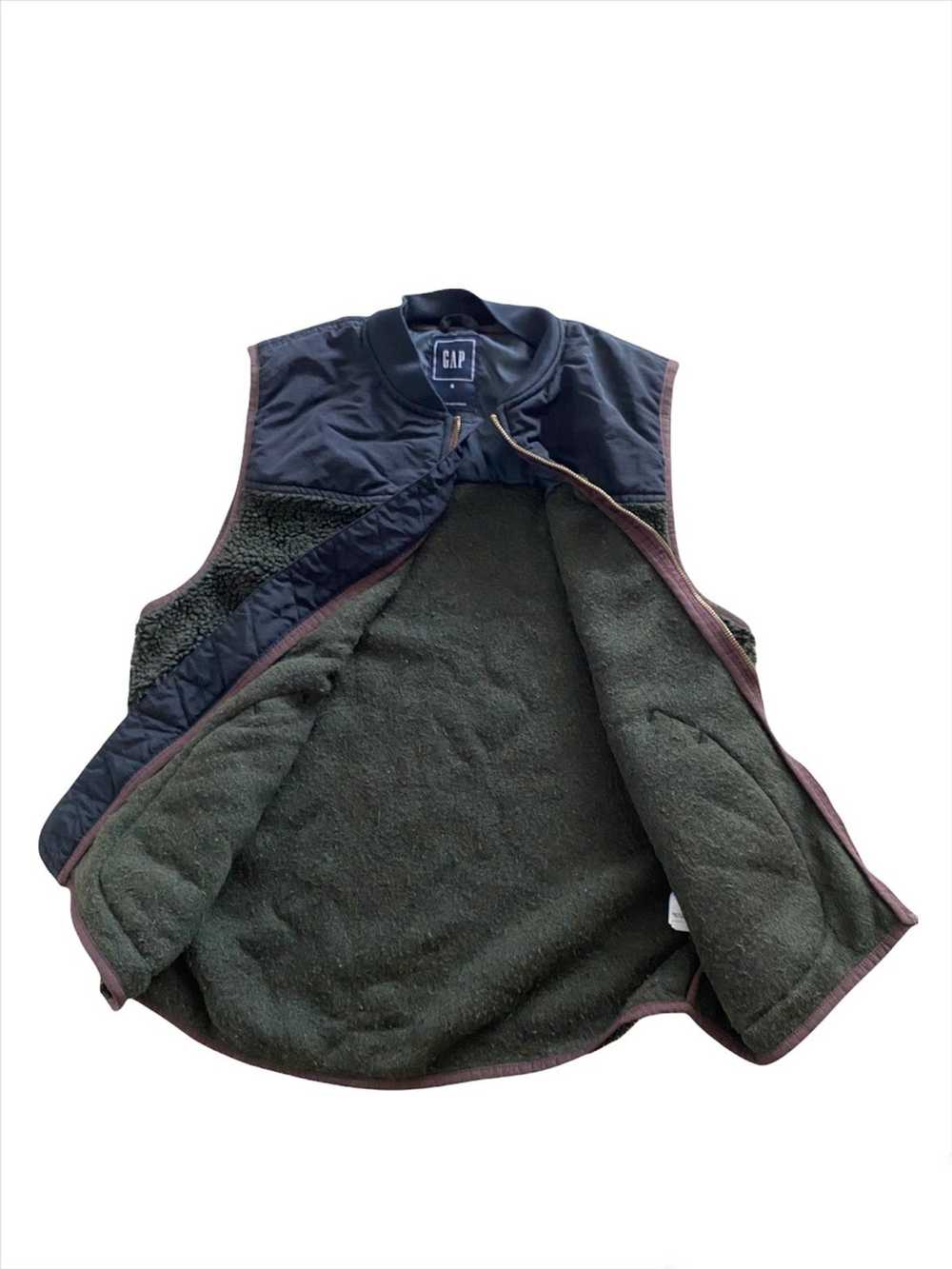 Gap × Streetwear Gap Sherpa Flecce Vest nice desi… - image 5