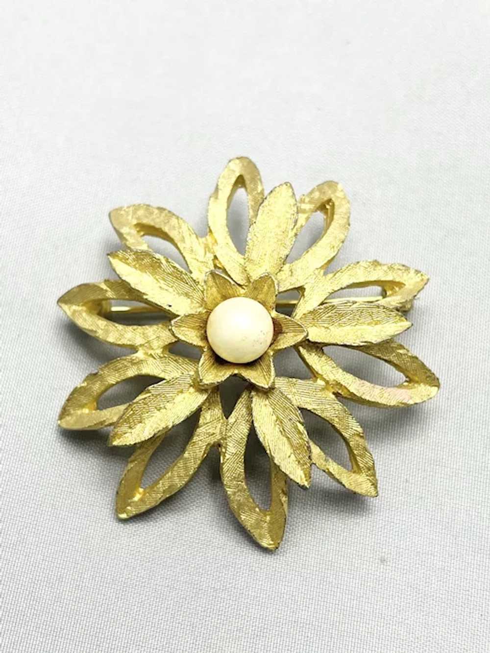 Vintage Gold Tone Flower Brooch Pin - image 2
