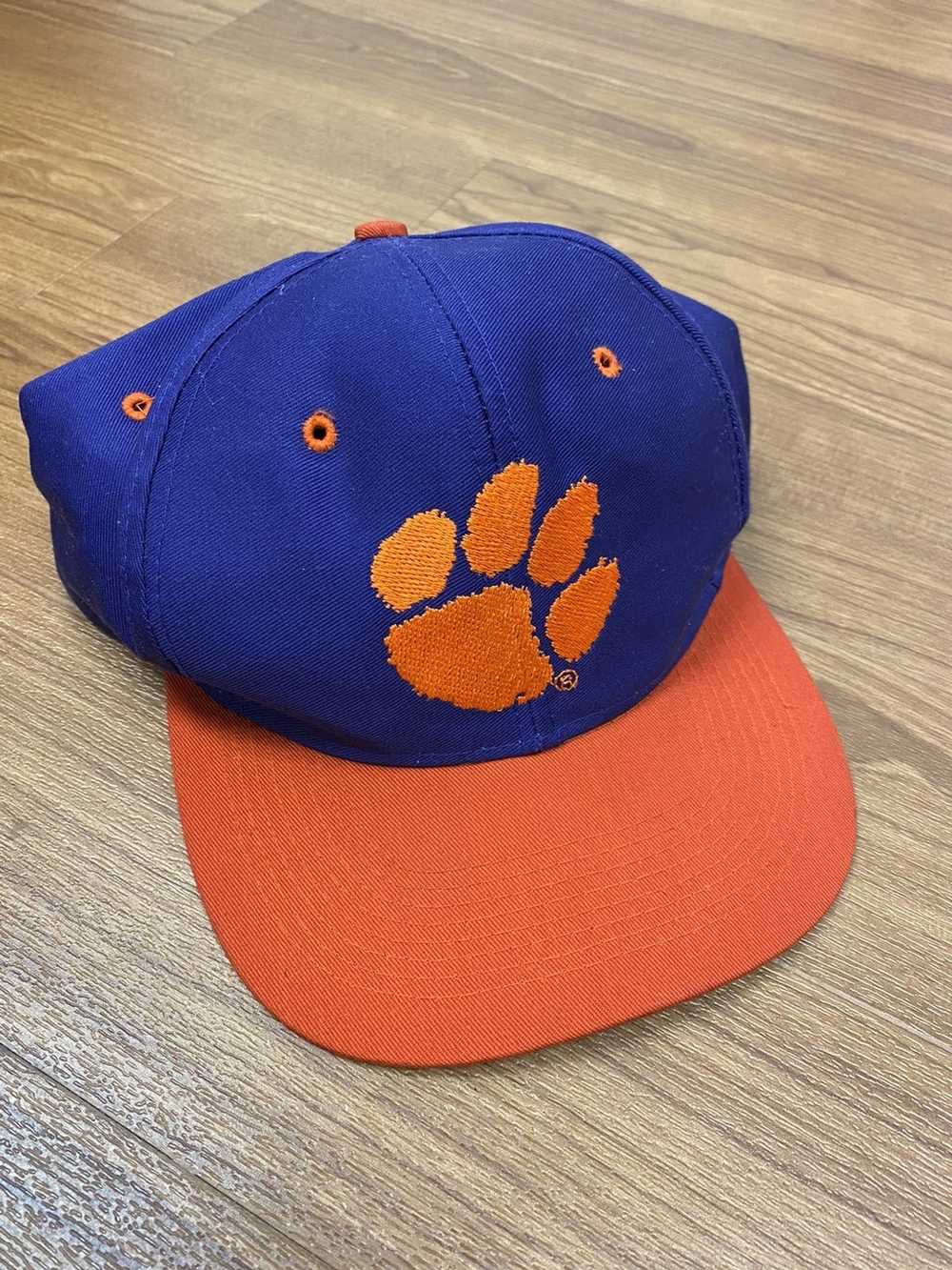 Logo 7 × Streetwear × Vintage Vintage 90s Clemson… - image 1