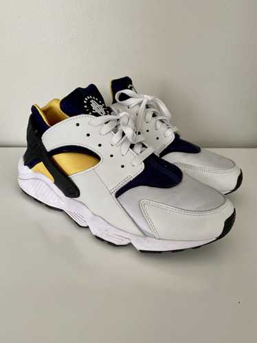 Nike Nike Air Huarache “Michigan”