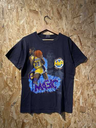 Vintage 90s Los Angeles Lakers Show Time Aerial Assault Salem T-Shirt