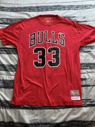 Chicago Bulls × Mitchell & Ness × NBA Throwback H… - image 1