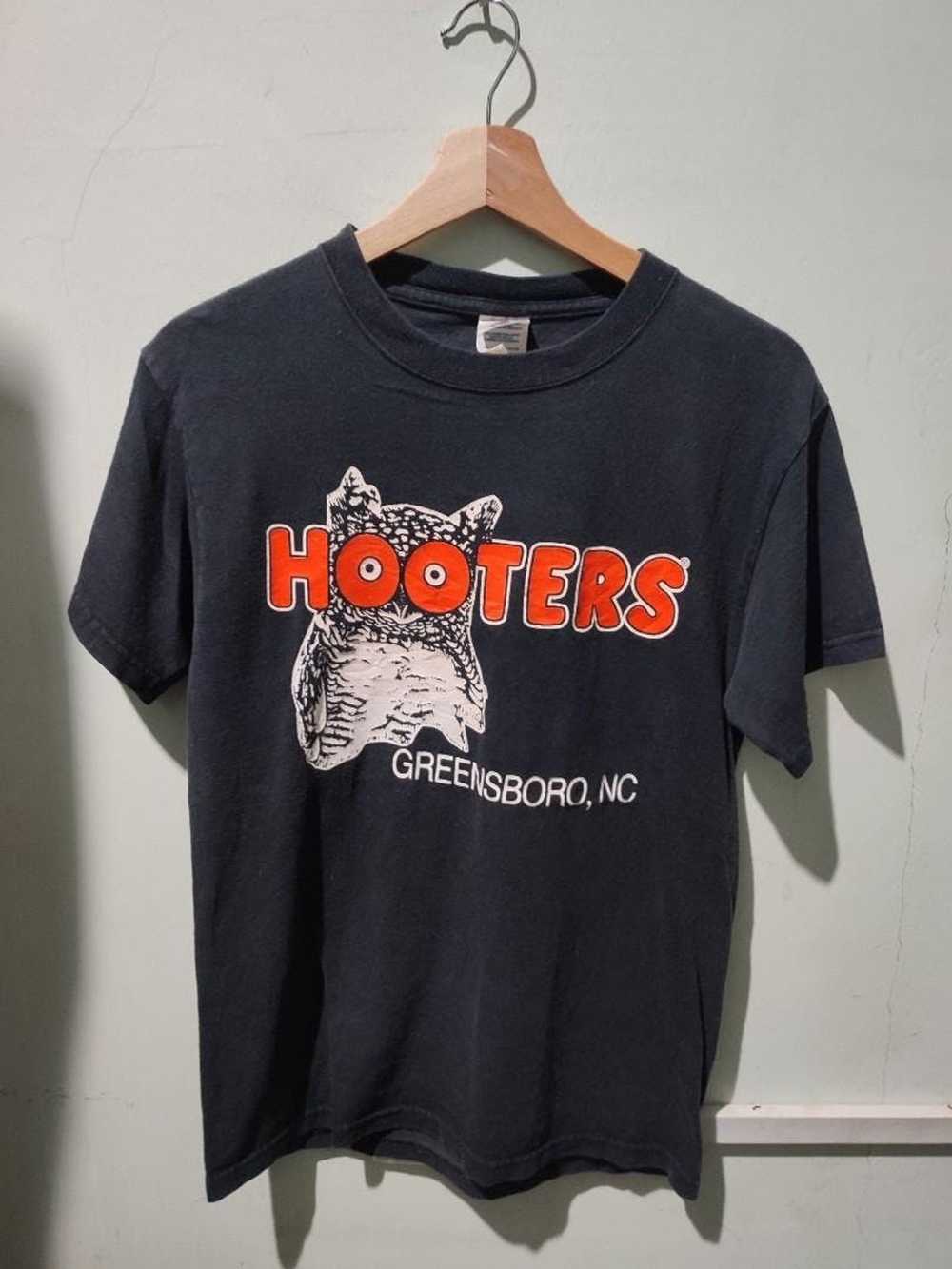 Vintage Vintage hooters Greensboro NC shirt size s - image 1