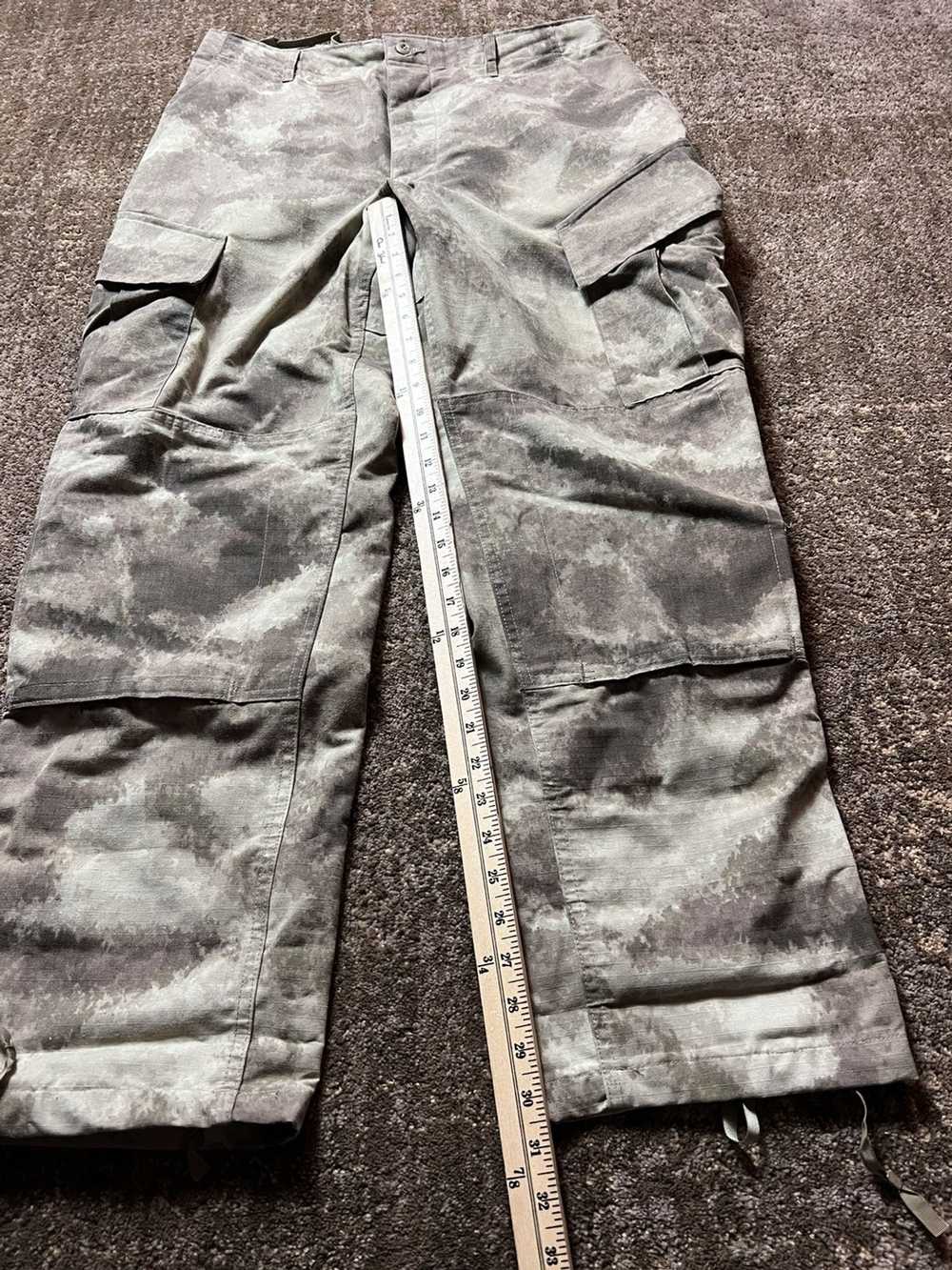 Propper × Vintage Vintage Propper Camo Pants Size… - image 6