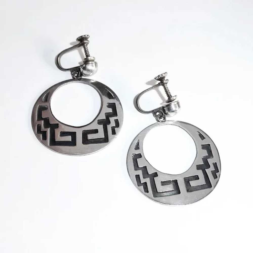 Mexican Sterling Geometric Applique Design Hoop E… - image 10