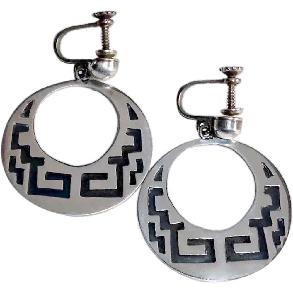 Mexican Sterling Geometric Applique Design Hoop E… - image 1