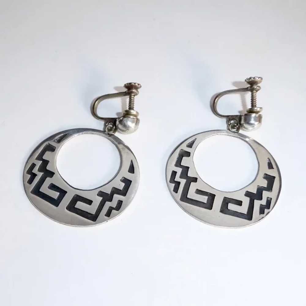 Mexican Sterling Geometric Applique Design Hoop E… - image 2