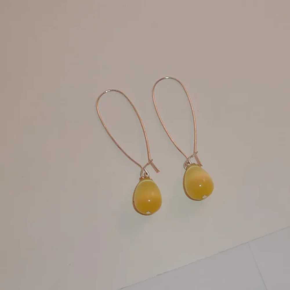 Yellow Tear Drop Silver Tone Pierced Earrings - image 2