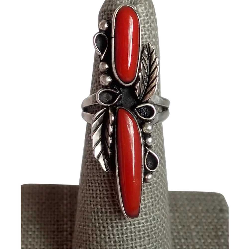 *Vintage Native American Sterling Coral Ring Size… - image 1