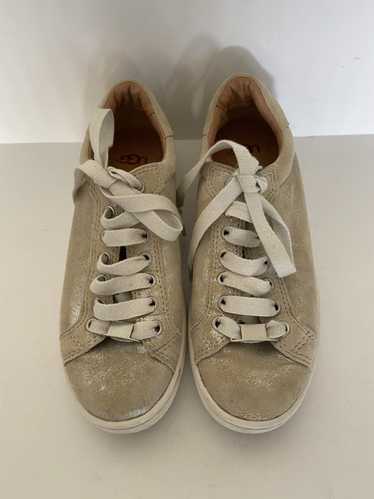 Ugg Ugg beige lace up low top sneakers, Sz 6 - image 1