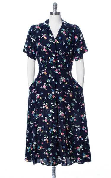1990s does 1940s Floral Cold Rayon Shirtwaist Dre… - image 1