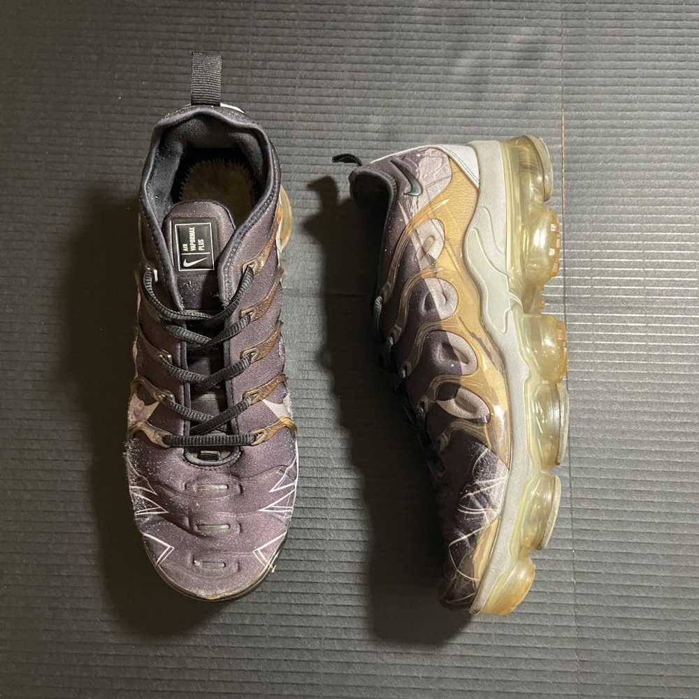 Nike Nike Air Vapormax Plus TN LA REQUIN Athletic… - image 1