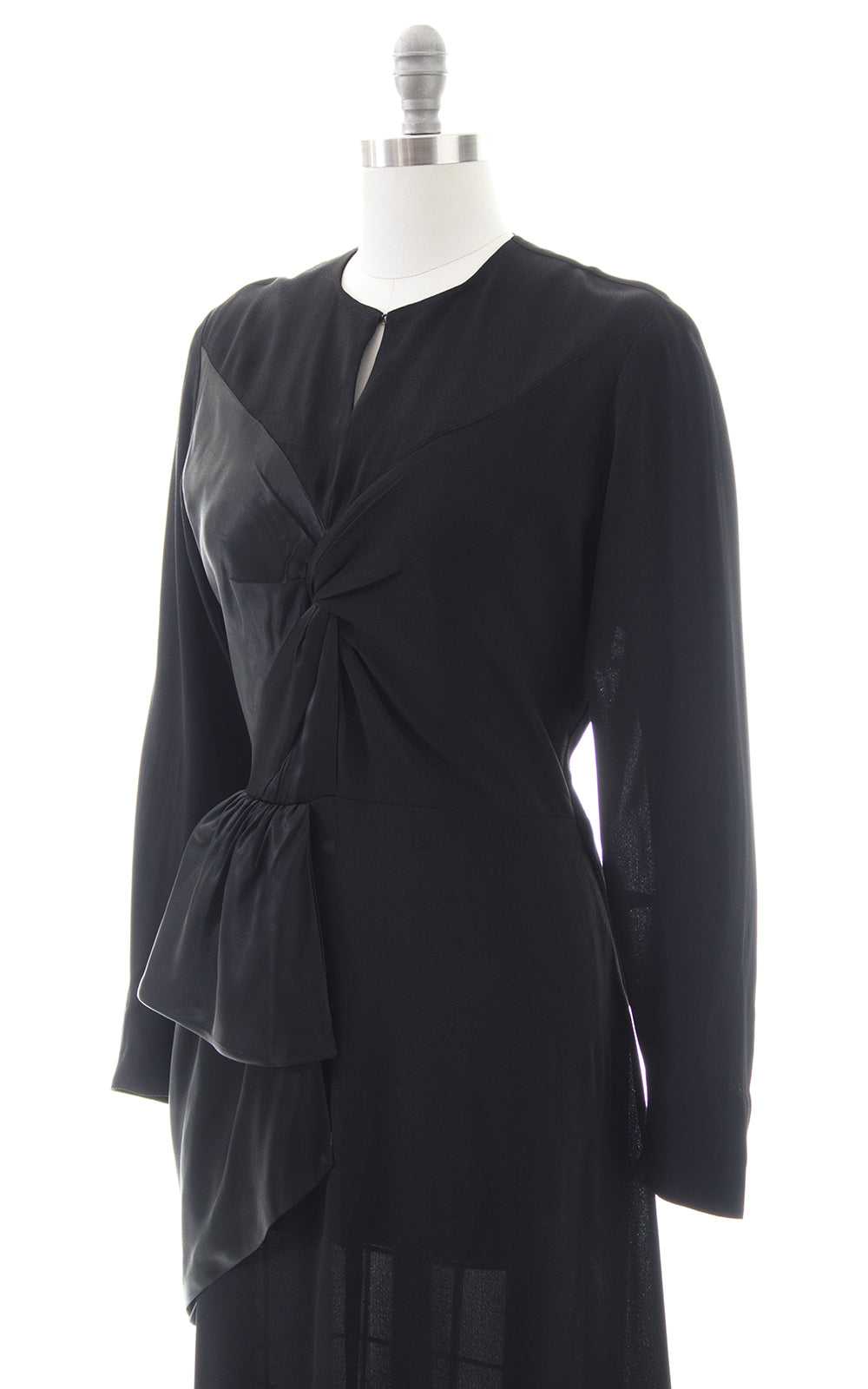 $65 DRESS SALE /// 1940s Black Rayon & Satin Hip … - image 5