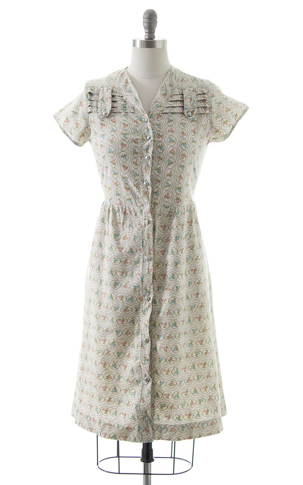 $65 DRESS SALE /// 1950s Rosette Shirtwaist Dress… - image 1