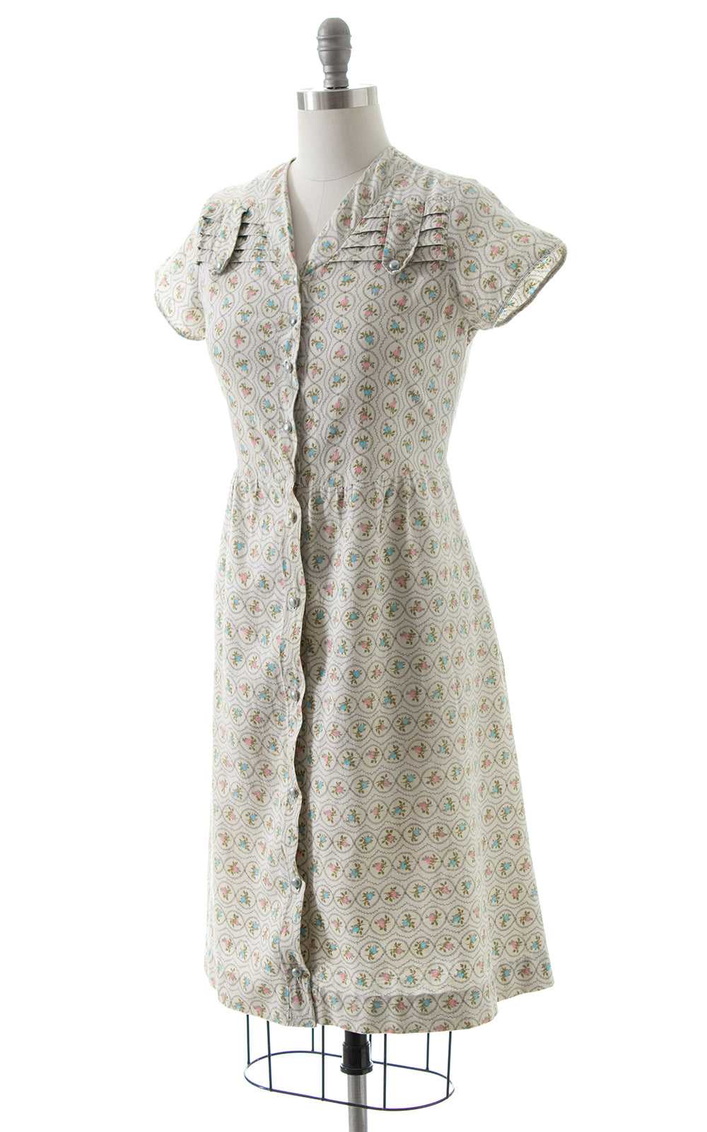 $65 DRESS SALE /// 1950s Rosette Shirtwaist Dress… - image 3