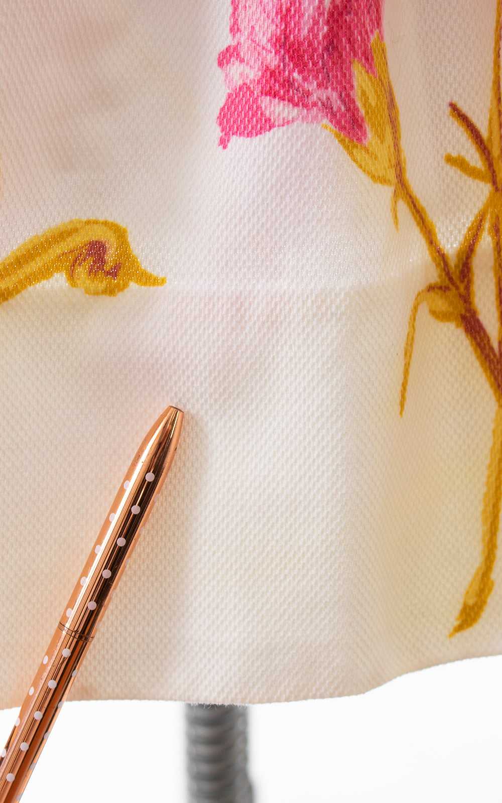 1950s Carnations Border Print Cotton Dress | medi… - image 9