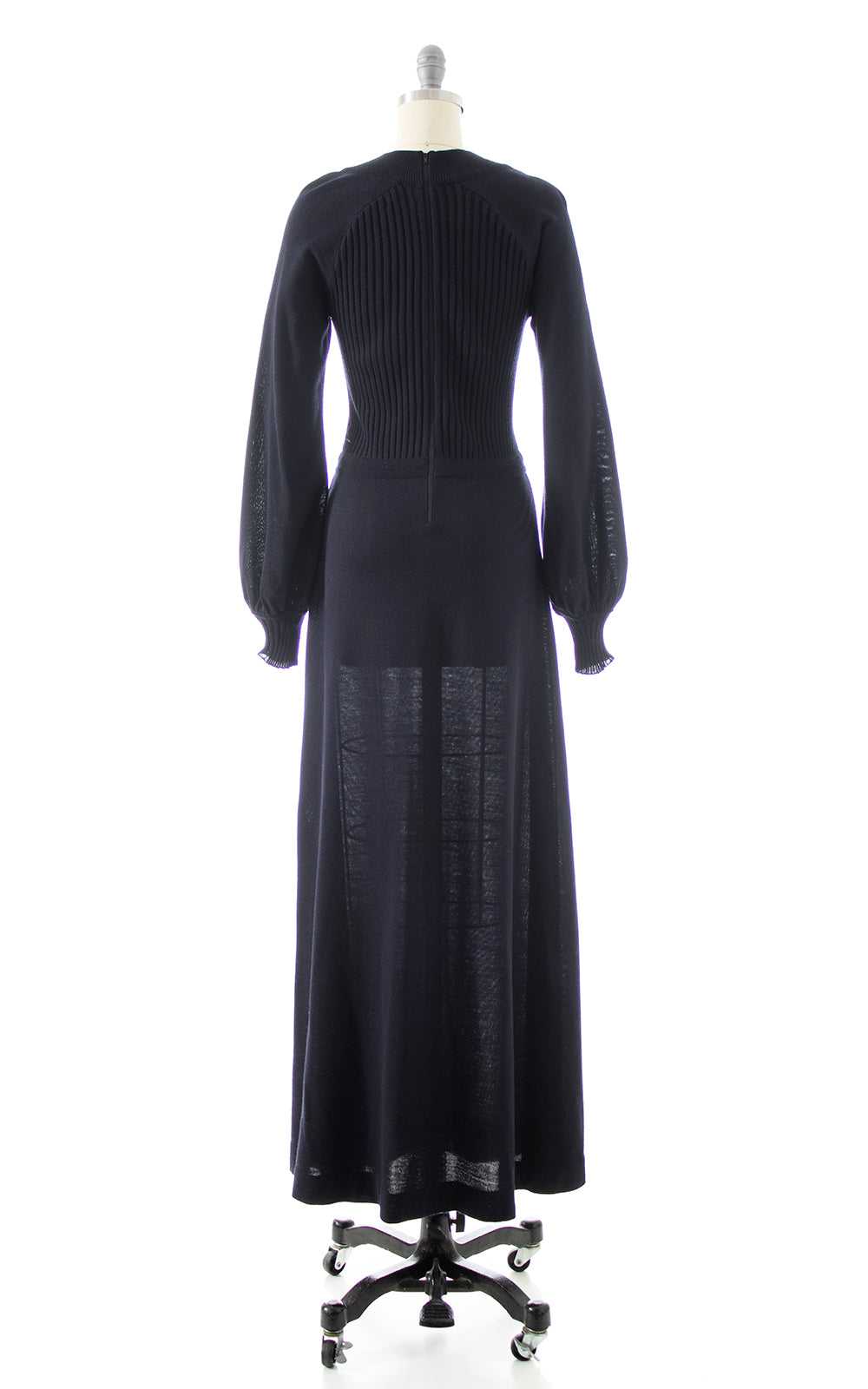 1970s Bishop Sleeve Knit Maxi Dress | x-small/sma… - image 4