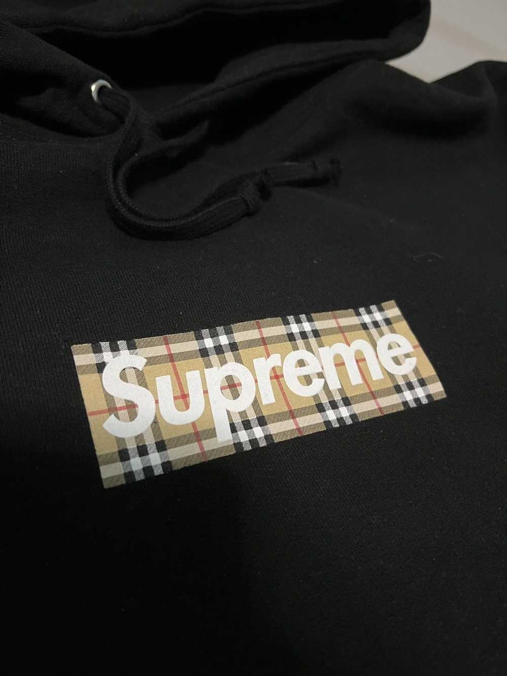 Burberry × Supreme Supreme Burberry Box Logo Hood… - image 3