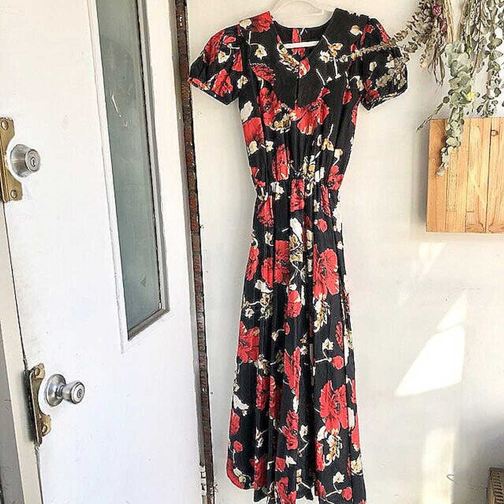 Red Poppy Gown Gem