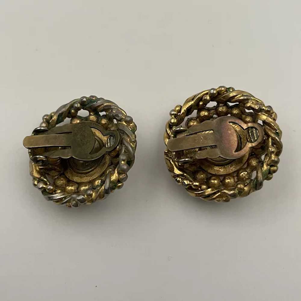 Authentic Chanel Vintage Clip On Earrings - image 7