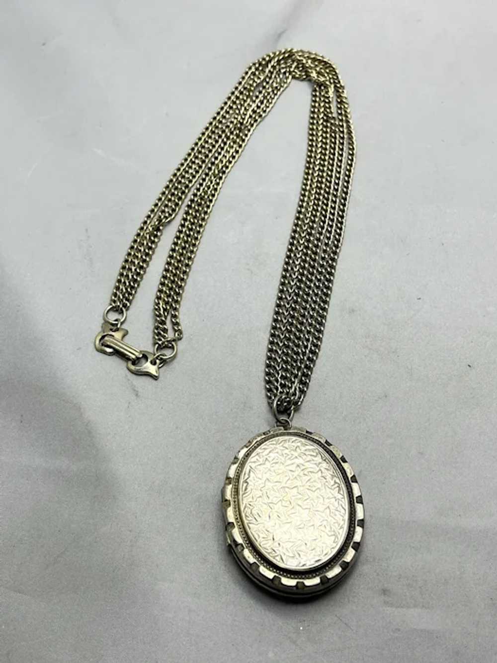 Vintage Large Silver Tone Locket Necklace - image 3