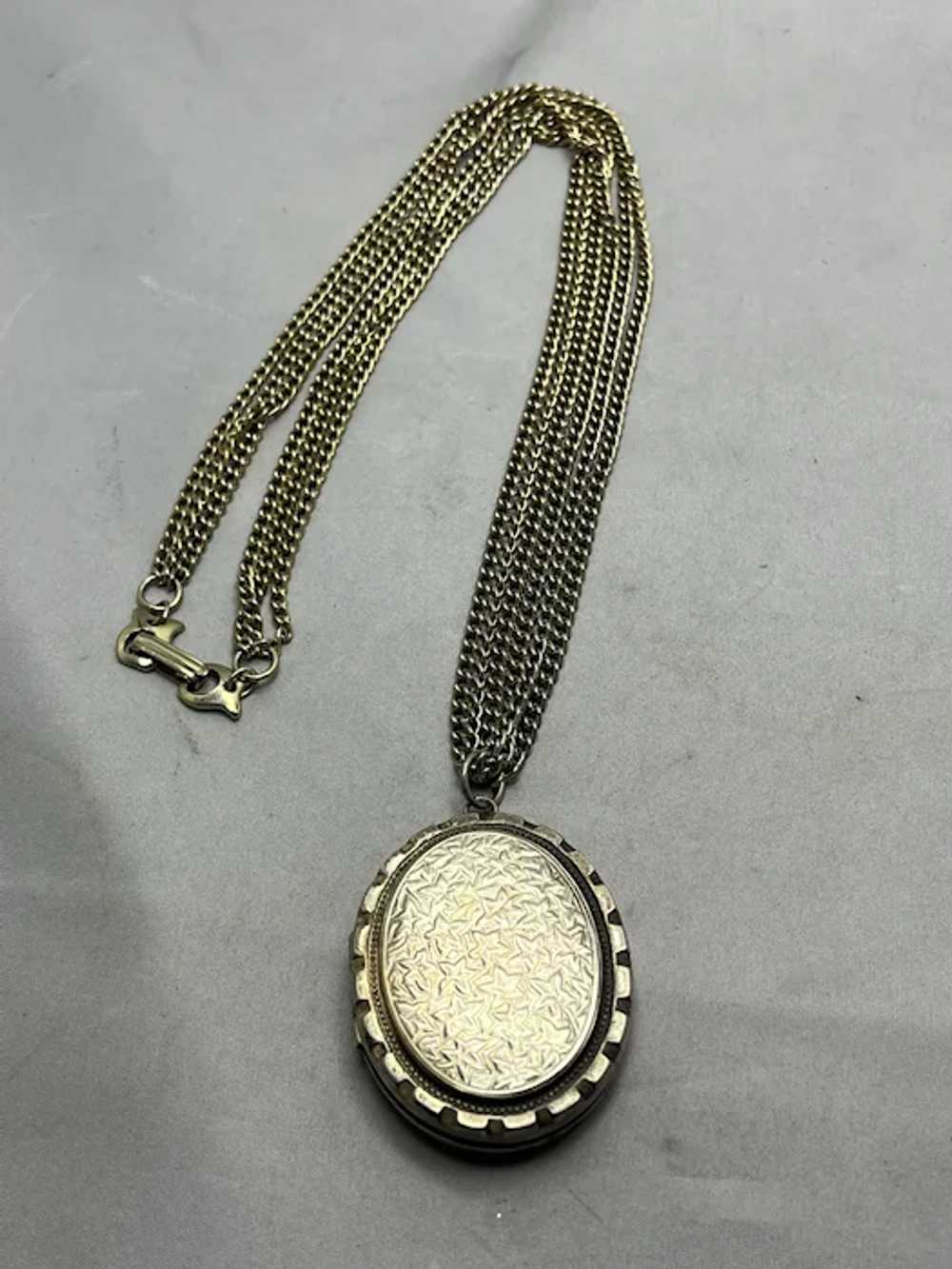 Vintage Large Silver Tone Locket Necklace - image 6