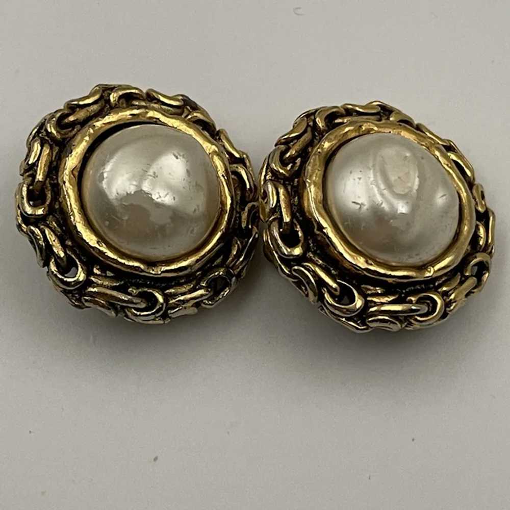 Authentic Chanel Vintage Classic  Clip On Earrings - image 4