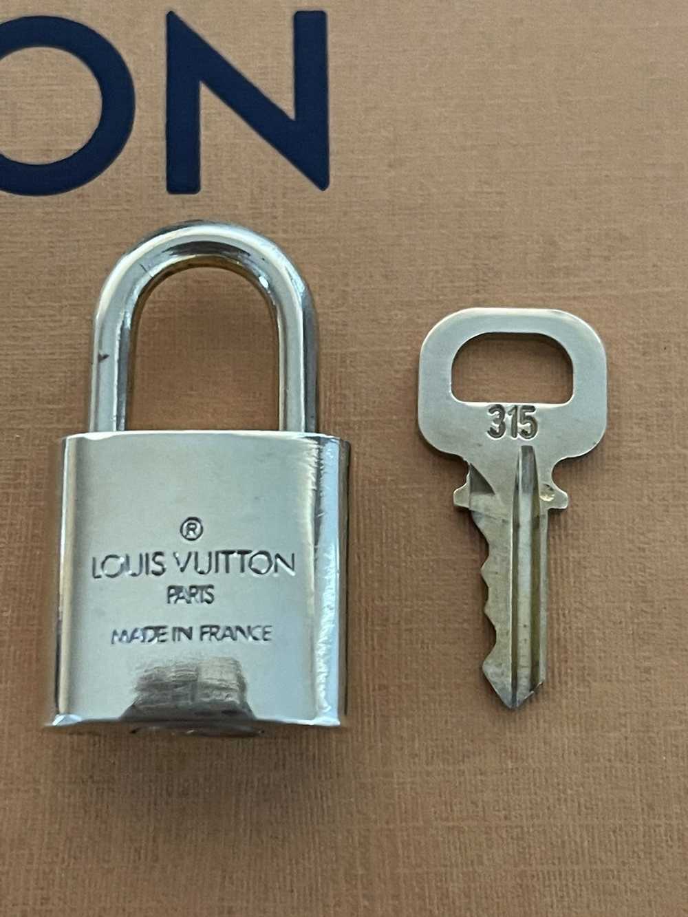 Louis Vuitton Louis Vuitton Cadena Gold Tone Lock… - image 9