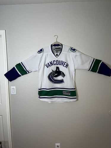 Reebok Vancouver Canucks Jersey Adult Small