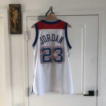 2002 Michael Jordan Washington Wizards Bullets Nike White Home Jersey Size  52 for Sale in Glenarden, MD - OfferUp