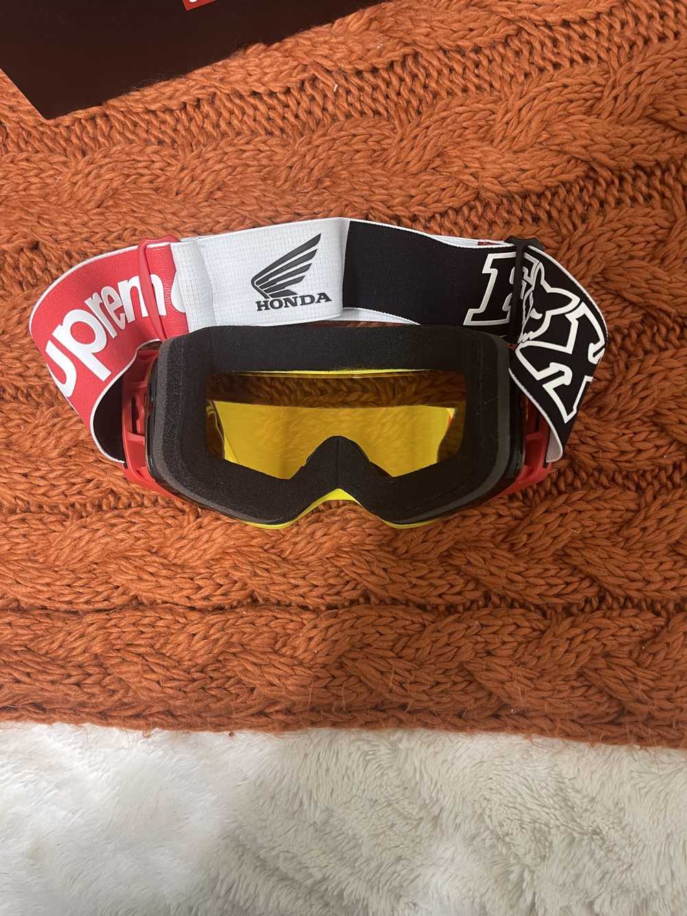 Supreme Honda Fox Racing Vue Goggles Red