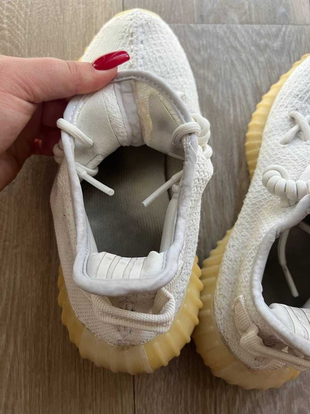 Adidas × Kanye West Yeezy boost cream white - image 3