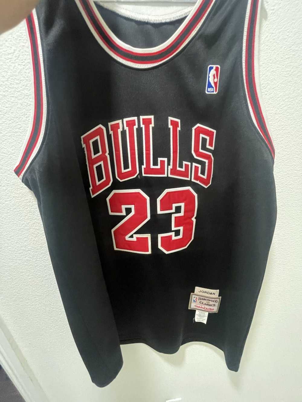 Mitchell & Ness Chicago Bulls Jordan Jersey - image 1