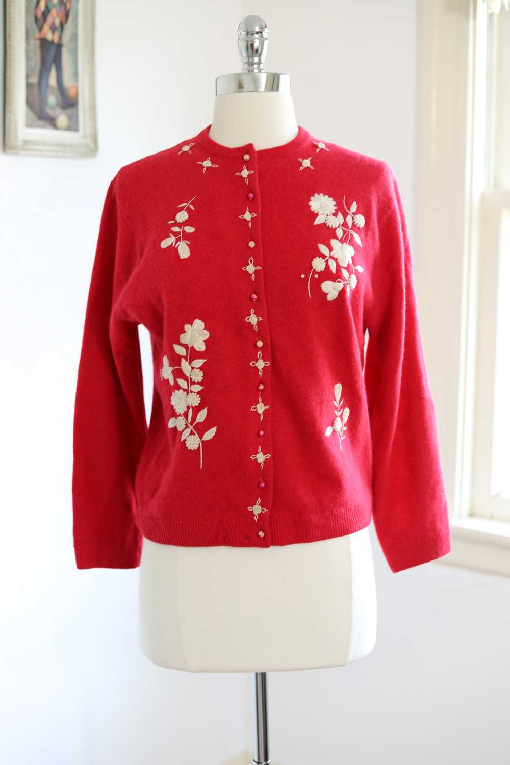 Vintage 1950s to 1960s Hand Embroidered Sweater -… - image 1