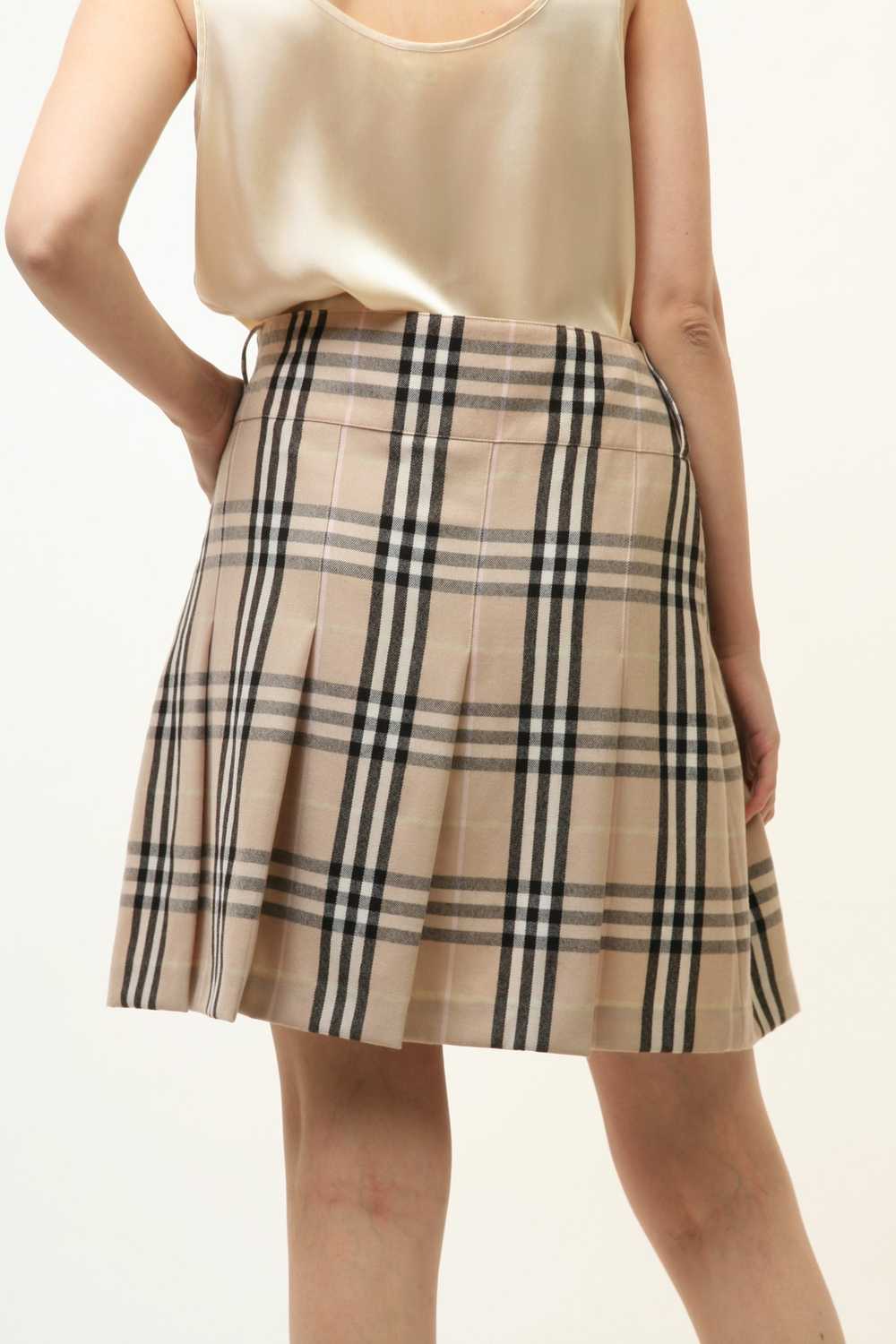 Burberry Vintage Burberry High Waisted Beige Mini… - image 5