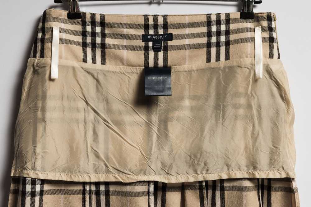 Burberry Vintage Burberry High Waisted Beige Mini… - image 6