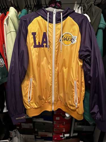 Los Angeles Lakers Jacket, Satin - All White, M/L Supreme – Gameday by Vee