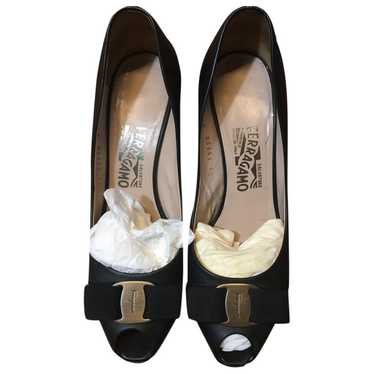 Salvatore Ferragamo Leather mid heel - image 1