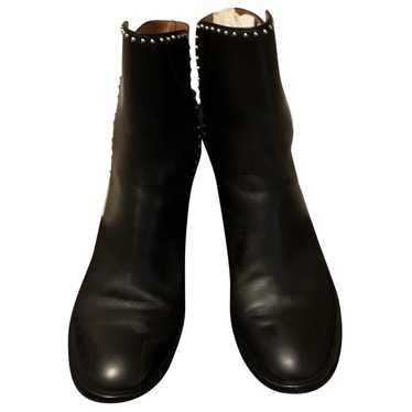 Givenchy Leather buckled boots