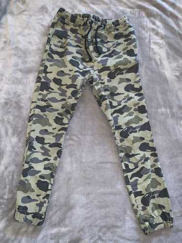 H&M H&M Green Camo Joggers - image 1