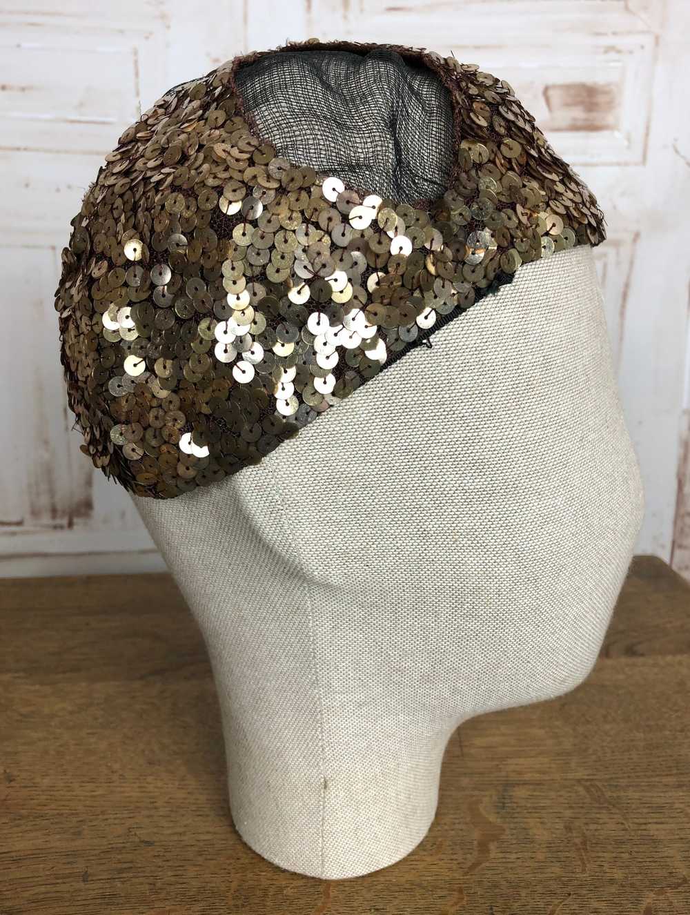 Cute Original 1930s Vintage Gold Sequinned Netted… - image 2