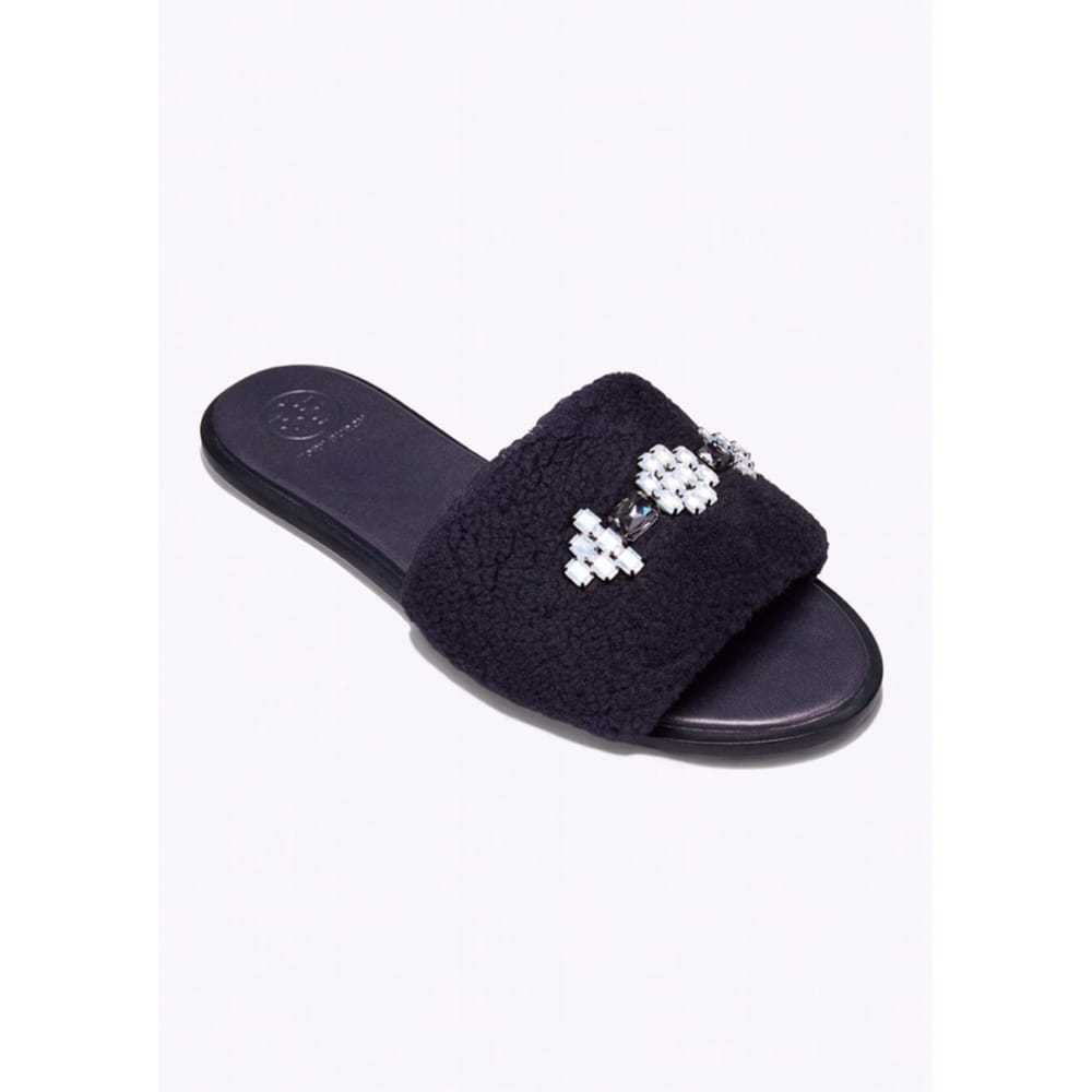 Tory Burch Shearling sandals - image 5