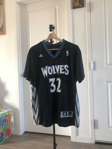 Cheap Minnesota Timberwolves Karl-Anthony Towns Putian Replica Stitched Basketball  Jerseys - China Karl-Anthony Towns Sports Wears and Minnesota Timberwolves  T-Shirts price